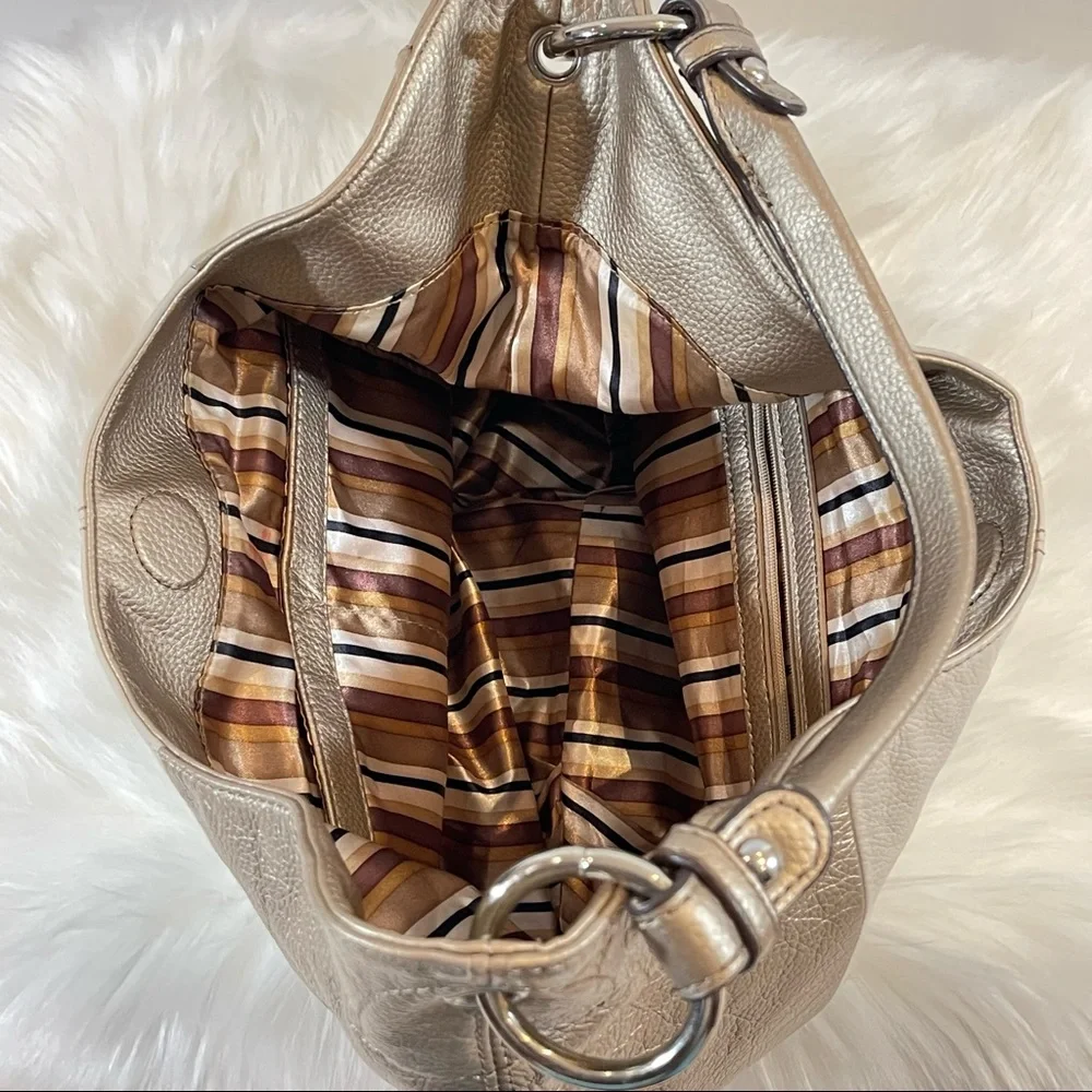 Leather Metallic Silver/Beige Hobo Shoulder Bag